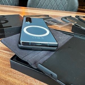 Samsung Fold 4 256gb New One Excellent Condition